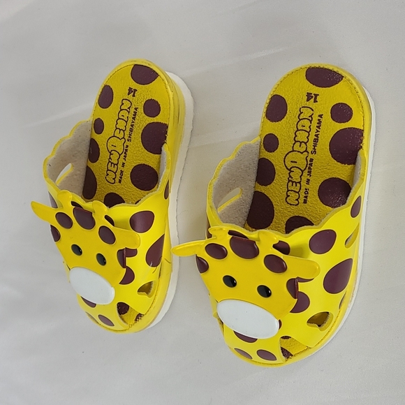 3 for$20💥- Kids Giraffe Sandals Toddler size 6.5 - Picture 2 of 7